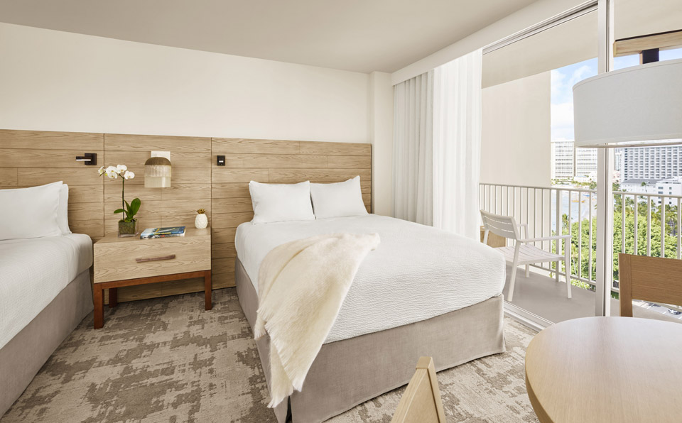 オーシャンビュー　クイーンベッド2台